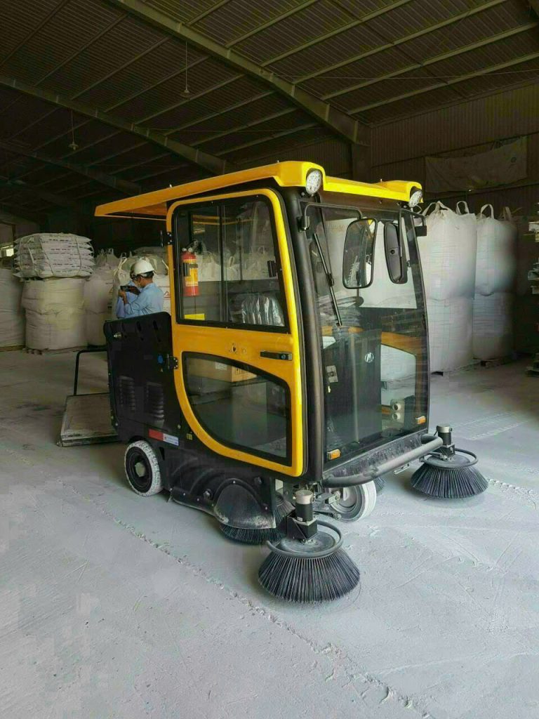 xe quet tai nha may bot da