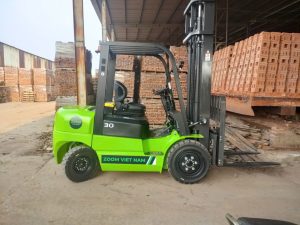 xe nang nha may gach